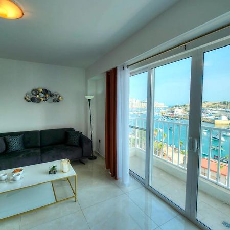 Seafront Beautifully Furnished 2 Bedrooms Gogzr-3 Gzira Экстерьер фото