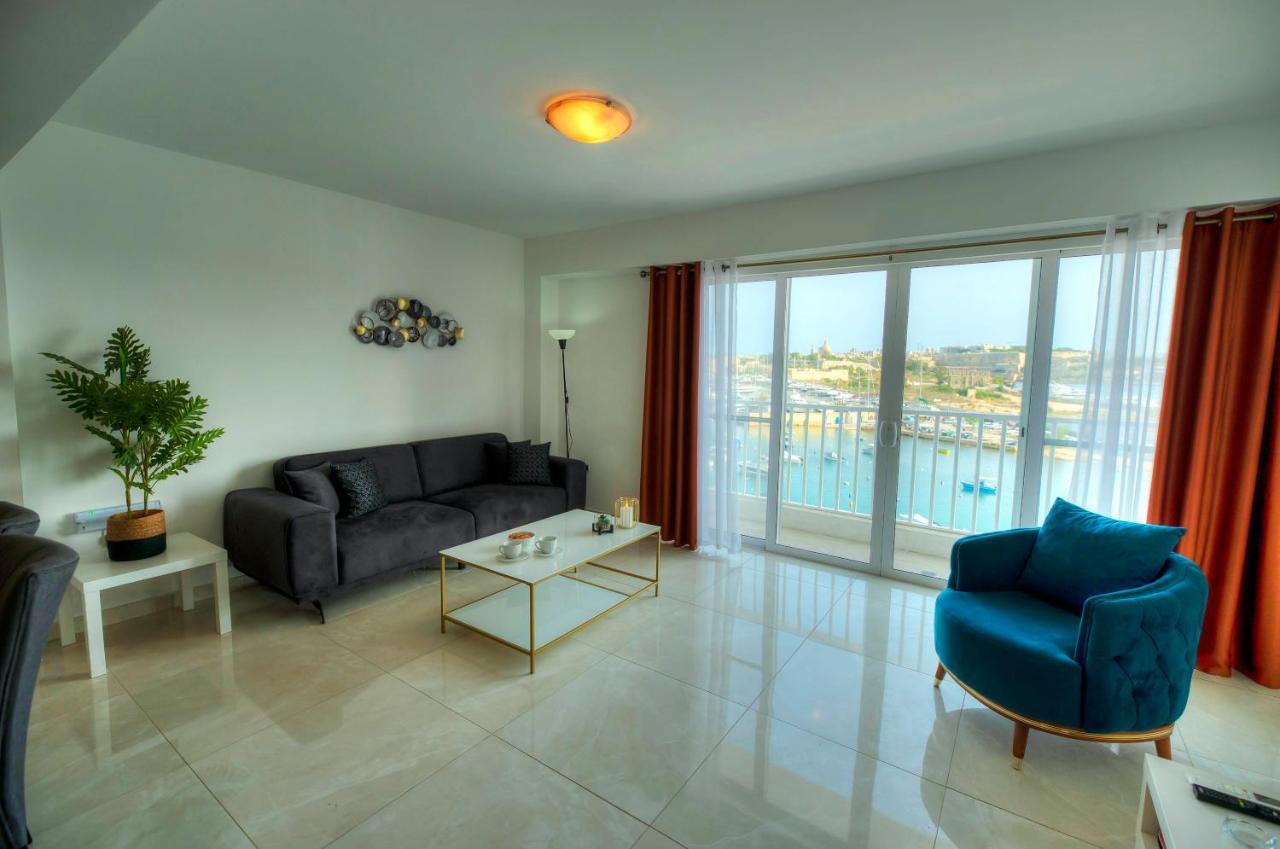 Seafront Beautifully Furnished 2 Bedrooms Gogzr-3 Gzira Экстерьер фото